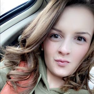 Meet your Posher, Alicyn